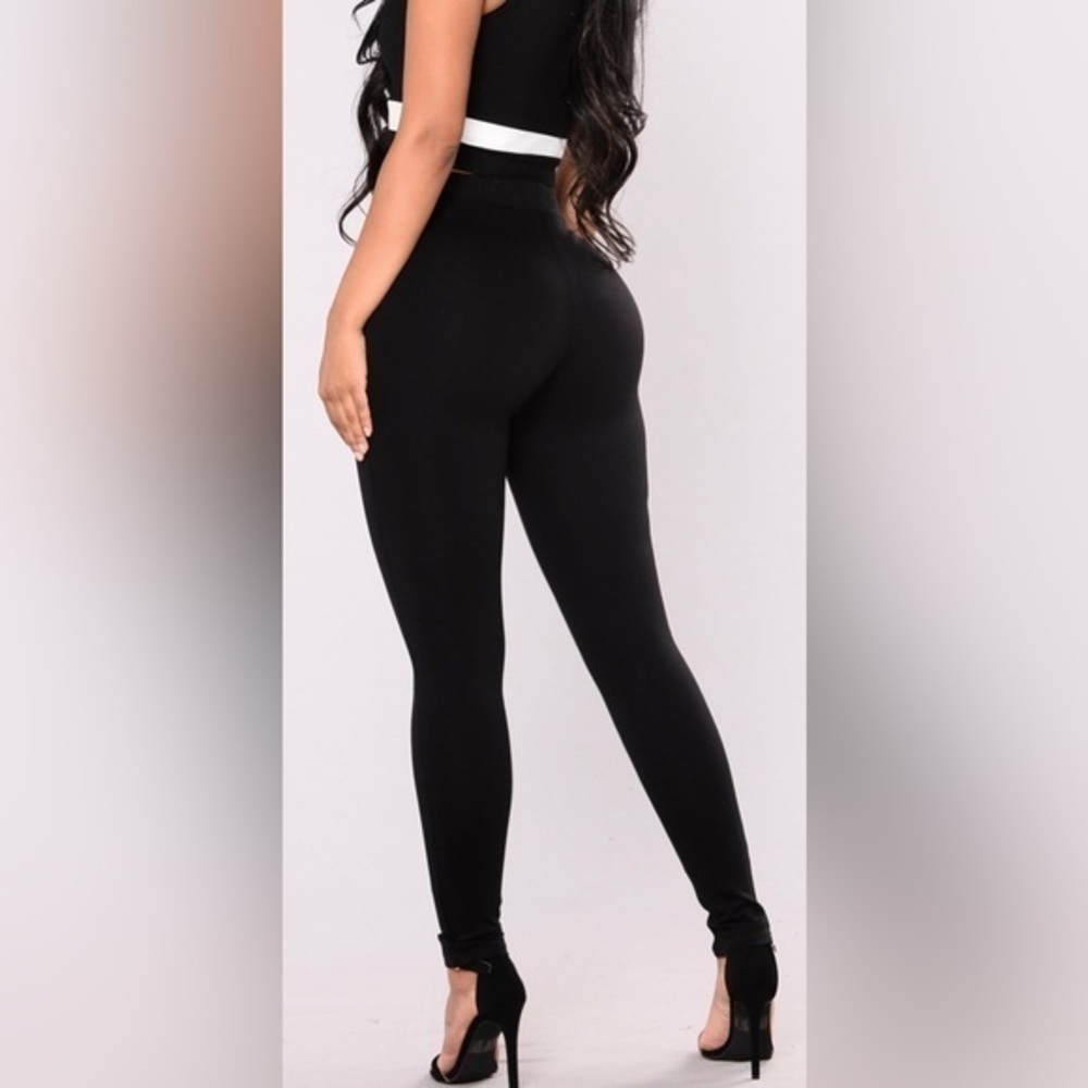 Fashion Nova color block high rise leggings, Size S - Picture 5 of 5